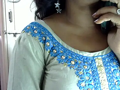 Zara_Sidd webcam