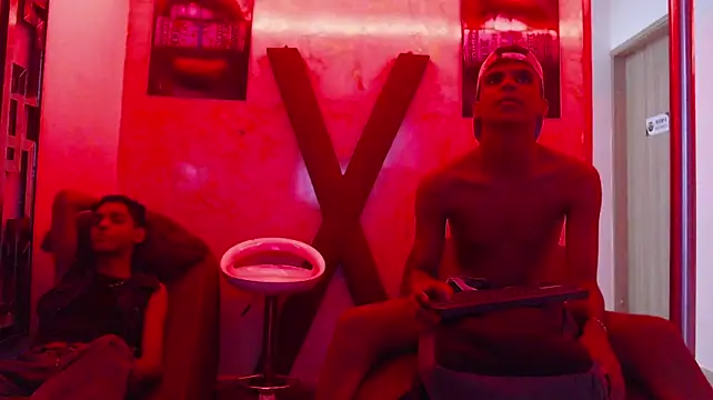 RED_ZONE_BOYS webcam