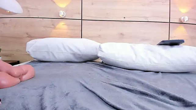 aria_paul webcam