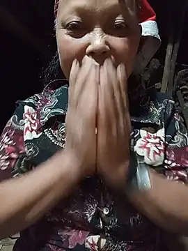 Single-M0m69 live cam preview