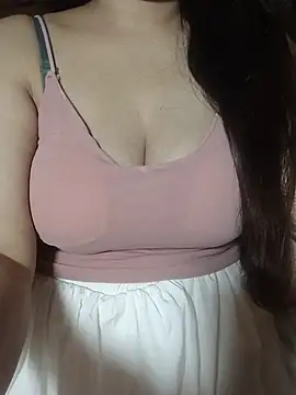 Lyly-sexy8386 webcam