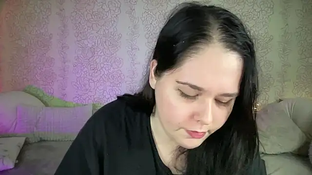 IvyLebelly webcam