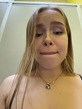 Liza_risky webcam