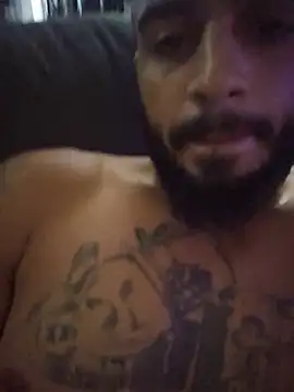 Bustinnuts69