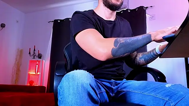 MightyAaron66 webcam