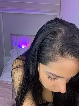 ArianaReynoldss webcam