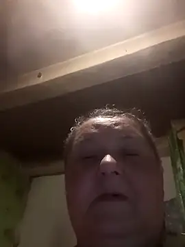 InfinitiGrace48 webcam