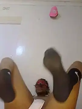 Dirtyagle live cam on StripChat