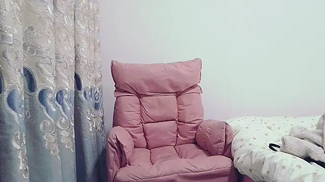 Mimi-011 live cam on StripChat