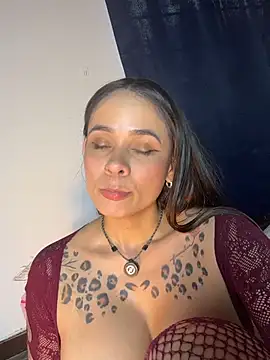 HotAlana_ live cam preview