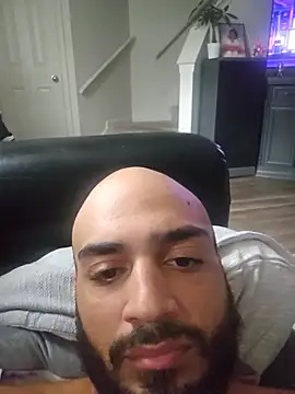 Bustinnuts69 webcam