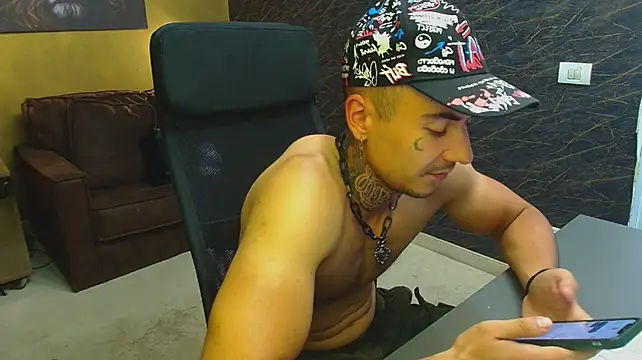 RomeoBodhi webcam