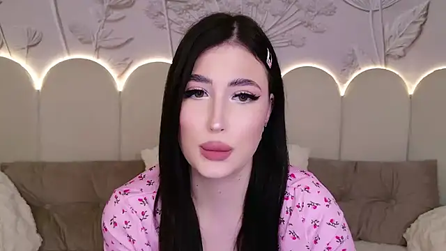 EmmaLawrens webcam