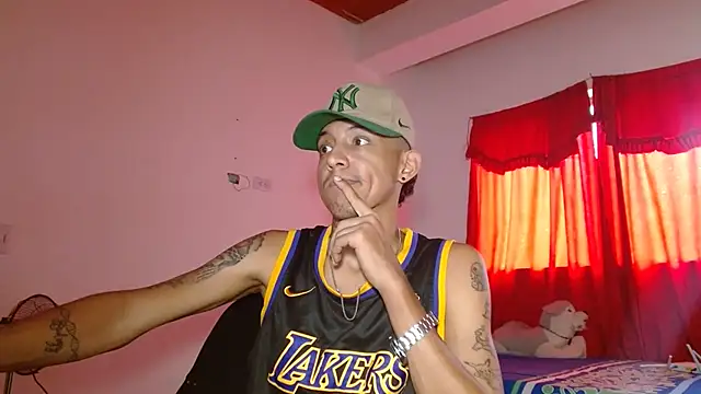 skinny23cm webcam