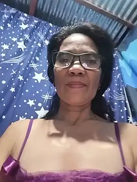 ImYourWoman_55 webcam