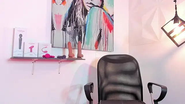 Caroline_daring