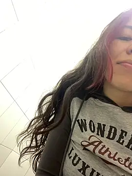 NohaBrooks_Pink