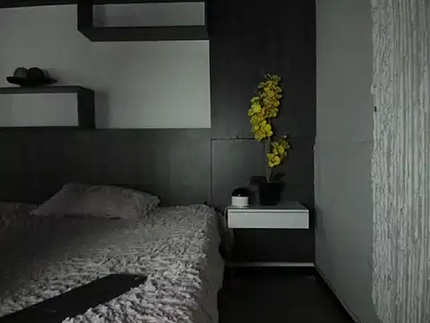 Kim__Pink webcam