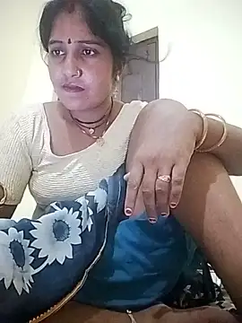 MISS-KAYA webcam