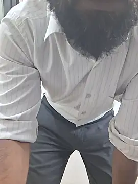 Being_zaroon webcam