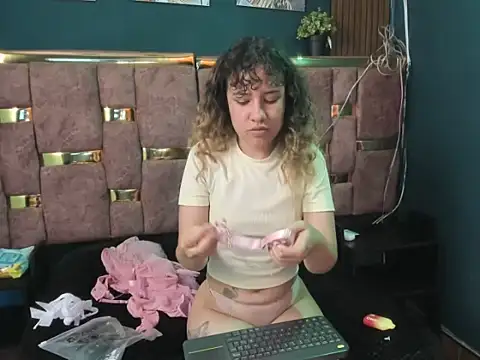 Violet_hiill webcam