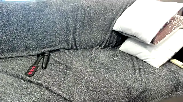 HotBiPaar live cam on StripChat