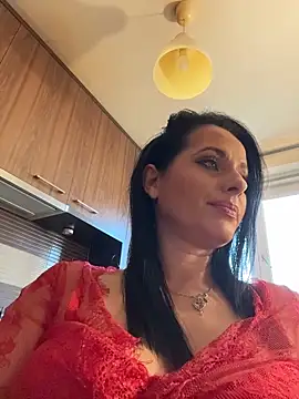 Hotmomcheckk_