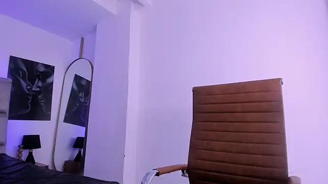 zuri_zayn webcam