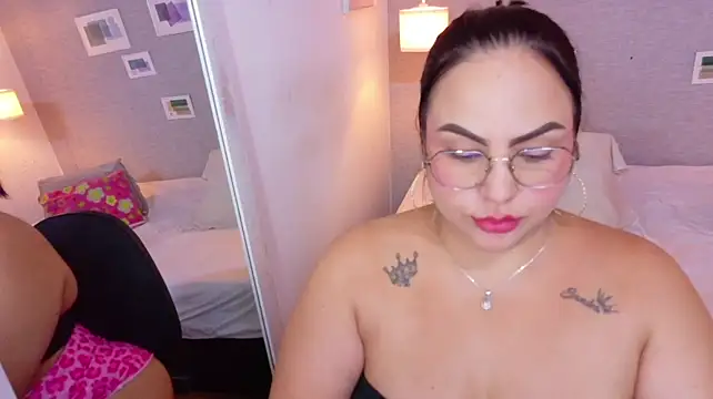 Curvy_sexyvalen