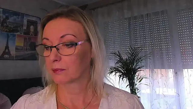 vanessa_chat