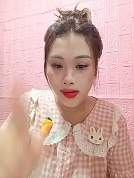 Lucky_lucky2k live cam on StripChat