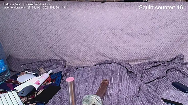 ElliaSquirtGirl webcam