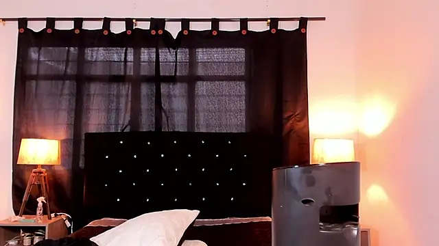 NaylaRosse webcam