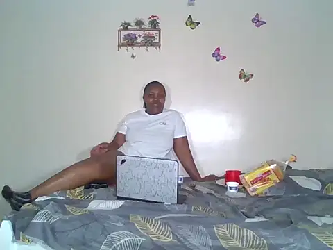 NiceThickAss07 webcam