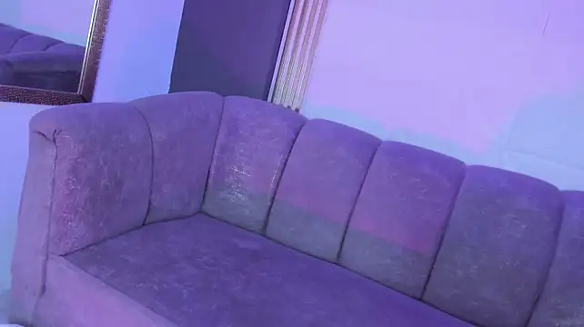 mila_koopeer webcam