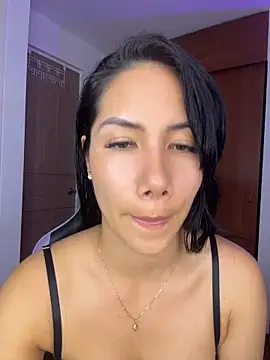 ArianaReynoldss webcam