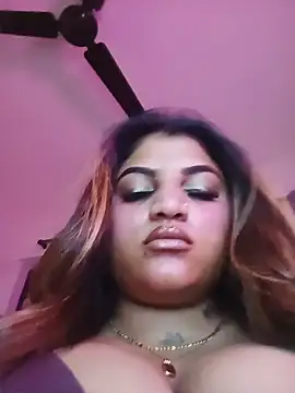 Sanaya_Gil webcam