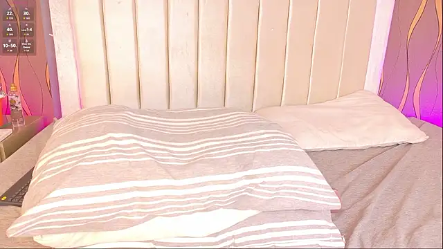 Ariana_colleman webcam