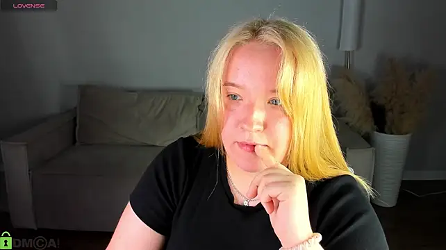 Sophia_Millery webcam