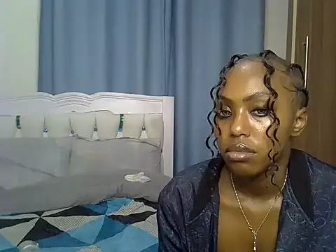 Petitedolliey webcam