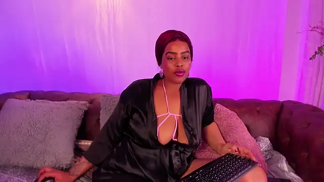 MelaniieBrown_
