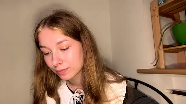 VaelZira webcam