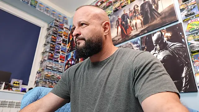 Muscle_Bear webcam