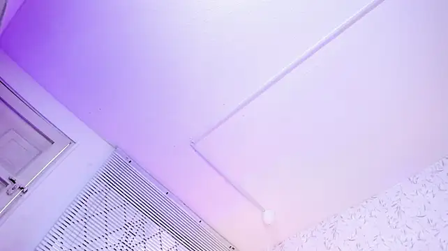 Natasha_Brm webcam