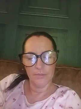 VelvetNaughty-Shem webcam