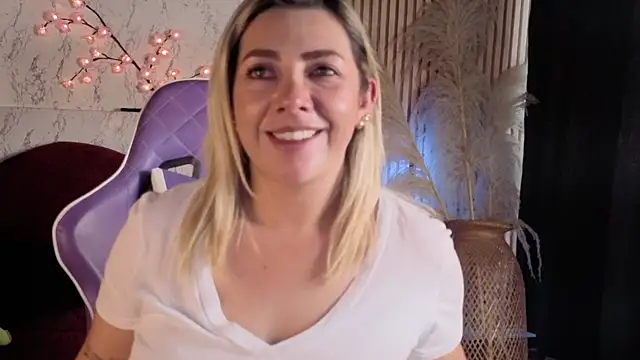 Isabella_lt webcam