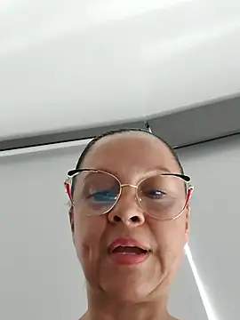 Amadamilf1980 webcam