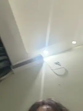 kind696 webcam