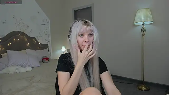 Monro_Doll webcam
