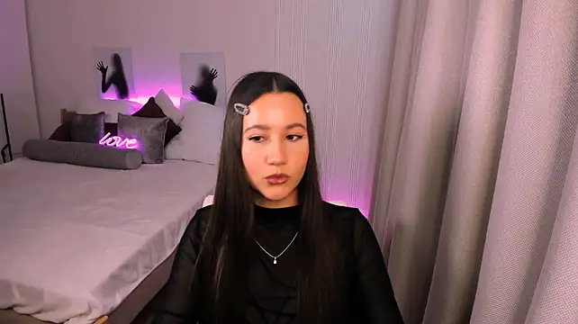 GabrielleEvy webcam
